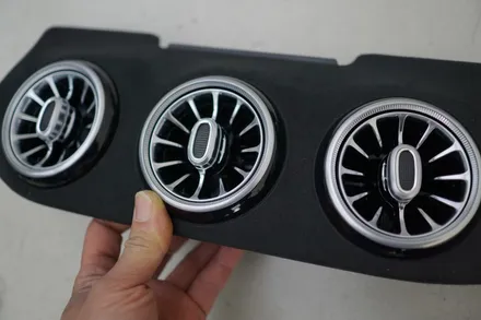 CLA 45AMG 이름만큼 실내도 화려하게 꾸며볼까요? 12색순정연동 엠비언트와 엠비언트 송풍구 작업했습니다! / 중랑, 동대문, 광진구, 성동구