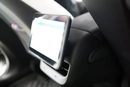 테슬라 모델Y, 모델3 전용 가성비 좋은 리어모니터 시공하기~! / 중랑, 동대문, 광진구, 성동구