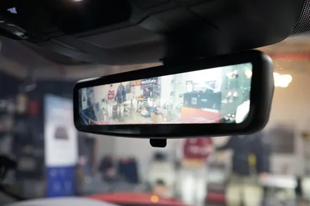 포르쉐 타이칸 디지털룸미러 장착으로 후면시야 안전하게 확보했습니다! / 중랑, 동대문, 광진구, 성동구