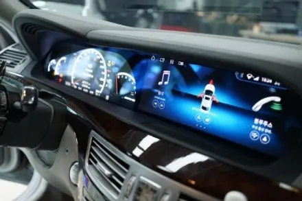 벤츠 W221 S클래스 63AMG 카본핸들부터 와이드콕핏스타일 모니터까지 시공했습니다! / 서울 중랑