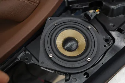 벤츠 W166 GLE, 순정 부메스터 사운드 그대로는 아쉽죠? 파스 스피커로 도어전체! 서브우퍼까지!업그레이드 완료! / 서울 중랑