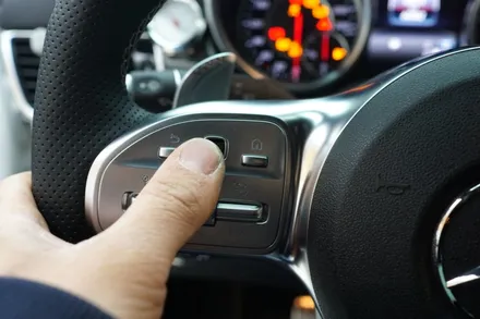 벤츠 W166 GLE 63AMG 모니터교체, 엠비언트, 핸들까지~ 실내 컨버전 튜닝 제안해 드립니다! / 중랑, 동대문, 광진구, 성동구