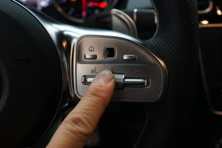 벤츠 W166 GLE 63AMG 모니터교체, 엠비언트, 핸들까지~ 실내 컨버전 튜닝 제안해 드립니다! / 중랑, 동대문, 광진구, 성동구