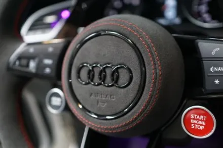 아우디 A5 까지고해진 순정 핸들을 알칸타라 카본핸들로 교체해 드렸습니다~! / 중랑, 동대문, 광진구, 성동구