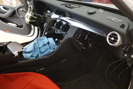 벤츠 W205 C클래스 NTG5.0 → NTG5.5 순정 컨버전 시공! 아우토픽스가 전문이죠 / 서울 중랑