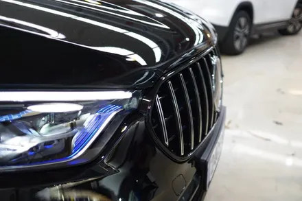 벤츠 25년식 W254 GLC, 순정형 엠비언트 업그레이AMG 세로그릴 시공으로 실내,외관 모두 업그레이드! / 서울 중랑