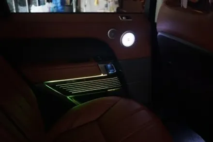 레인지로버스포츠 실내 대변신 풀옵션 컨버전시공[12.3모니터+LCD공조기+엔비언트+핸들리모콘+윈도우스위치+어라운드뷰] / 서울 중랑