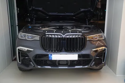 BMW X7 유광블랙 키드니그릴 교체하기~! / 중랑, 동대문, 광진구, 성동구