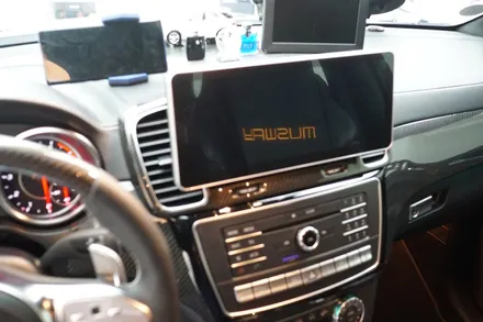 벤츠 W166 GLE 63AMG 모니터교체, 엠비언트, 핸들까지~ 실내 컨버전 튜닝 제안해 드립니다! / 중랑, 동대문, 광진구, 성동구