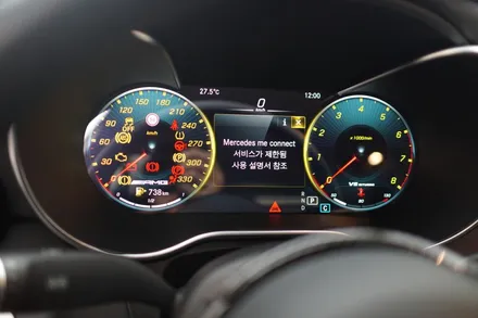 W205 C클래스 AMG 디지털콕핏 순정계기판 교체작업 해드렸어요! / 중랑, 동대문, 광진구, 성동구