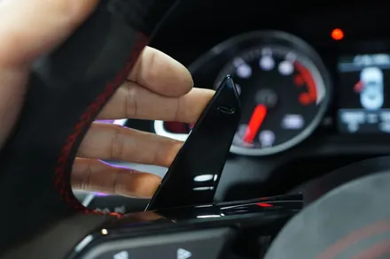 아우디 A5 까지고해진 순정 핸들을 알칸타라 카본핸들로 교체해 드렸습니다~! / 중랑, 동대문, 광진구, 성동구