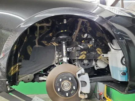 전주자동차방음 기아 K8 하이브리드 휀더방음+도어방음+풍절음 까지 B패키지로 한번에 시공했어요 !! / 전주