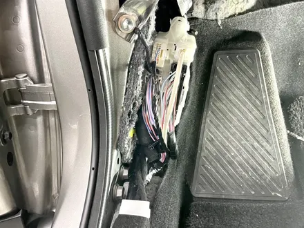 렉서스 UX 250h 향남 블랙박스, 향남 보조배터리 아이나비 Z7000과 에코파워팩 S16 의 조화. / 경기 화성 향남