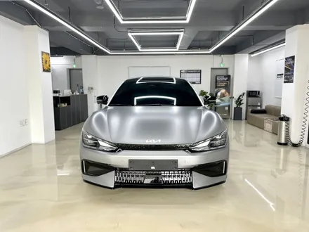 EV6 GT 전기차 썬팅 시공에는 솔라가드 \