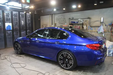 인천 송도 BMW M5전체 PPF 시공으로 뛰어난 광도감과 완벽한 차량 보호가 가능합니다.(X-PEL ULTIMATE FILM)엑스펠 얼메이트 필름!!! / 인천 송도동