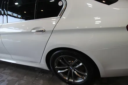 인천 송도 bmw5 뒤도어+뒤휀다+뒤범퍼 판금도색(교환대상) / 인천 송도동