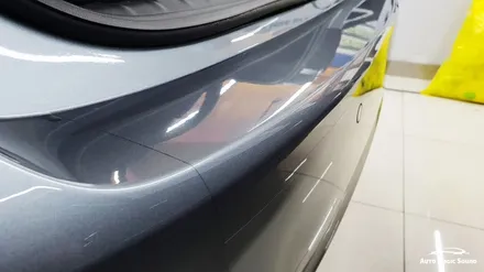 창원PPF BMW 5시리즈에 본넷 보호필름을 시공하였습니다