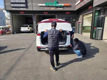 울산 Ka4카니발 신차패키지 및 7인승 2열레일연장, 2열평탄화, 모노리움, 1열라인매트 시공 / 울산, 포항