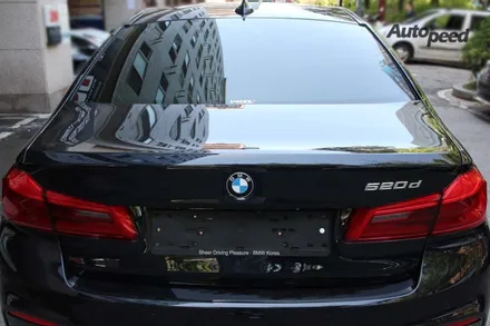 bmw5시리즈 카본블랙 브이쿨틴팅과의 조화 / 서울 성동구 성수동2가
