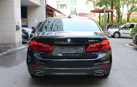 bmw5시리즈 카본블랙 브이쿨틴팅과의 조화 / 서울 성동구 성수동2가