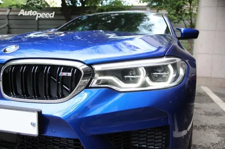 BMW M5 마리나베이블루 브이쿨K 썬팅과의 조화 / 서울 성동구 성수동2가