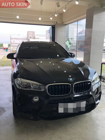 광주랩핑  bmw x6m 라디에터그릴 및 에어덕트 랩핑 시공 [광주카스킨,광주bmwx6m랩핑,크롬죽이기,아우토스킨] / 광주 광산구