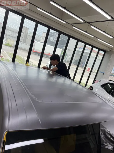 광주랩핑   람보르기니 우루스 사틴 다크그레이 전체랩핑 시공 / 광주 광산구