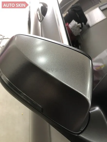 광주랩핑 bmw7시리즈 에이버리슈프림 사틴그레이메탈릭 전체랩핑,엠블럼골드플레이팅 시공 [광주카스킨,광주7시리즈랩핑,아우토스킨] / 광주 광산구 도천동