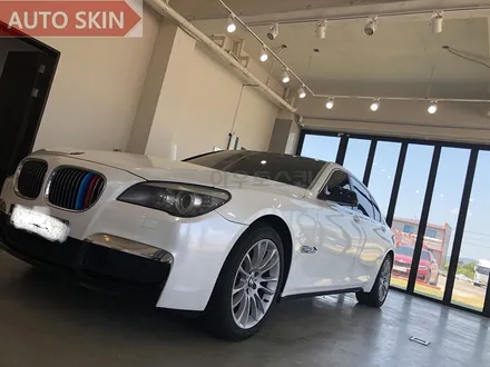 광주랩핑 bmw7시리즈 화이트펄 전체랩핑 시공 [광주랩핑,광주bmw740d랩핑,광주카스킨,아우토스킨] / 광주 광산구 도천동