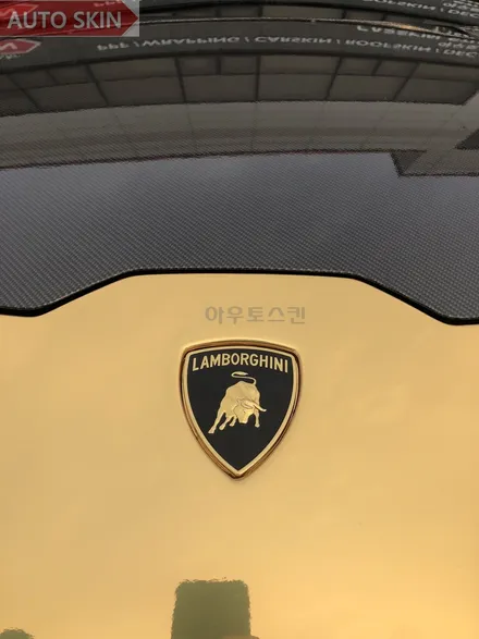 광주랩핑 람보르기니 우라칸 골드크롬 전체랩핑 시공 [광주카스킨,광주우라칸랩핑,아우토스킨] / 광주 광산구