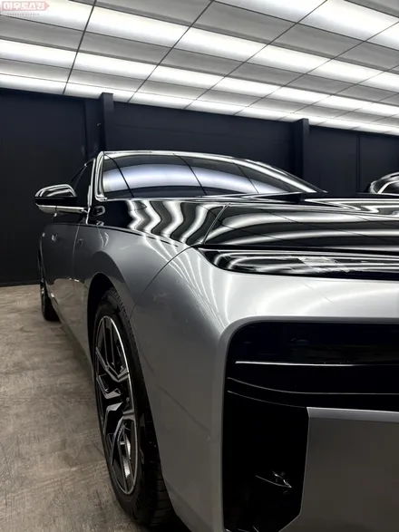 광주랩핑  bmw 7시리즈 듀오톤 시공으로 더욱 고급스럽게.. / 광주 광산구 도천동