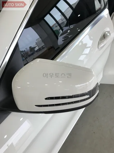 광주랩핑 벤츠cla루프스킨 및 사이드미러랩핑 시공 [광주카스킨,광주cla랩핑,아우토스킨] / 광주 광산구 도천동