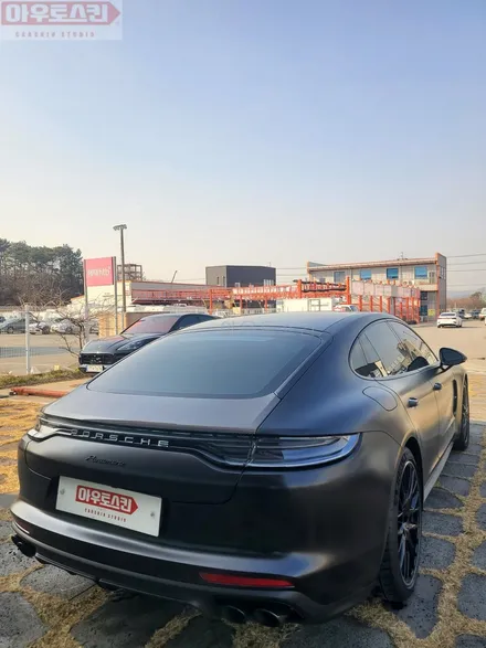 광주랩핑  포르쉐파나메라 사틴블랙 전체랩핑 시공 / 광주 광산구