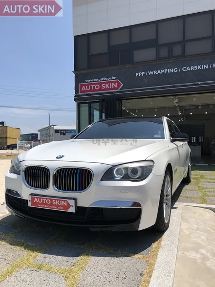 광주랩핑 bmw7시리즈 화이트펄 전체랩핑 시공 [광주랩핑,광주bmw740d랩핑,광주카스킨,아우토스킨] / 광주 광산구 도천동