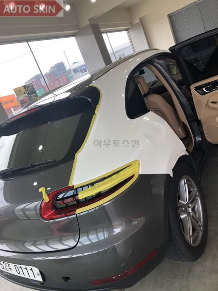 광주랩핑  포르쉐 마칸s 화이트펄 전체랩핑 시공 [광주카스킨,광주마칸랩핑,아우토스킨] / 광주 광산구