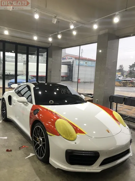 광주랩핑  포르쉐911터보s 3m gloss fiery orange 전체랩핑 시공 [광카스킨,광주전체랩핑,광주포르쉐911랩핑,아우토스킨] / 광주 광산구