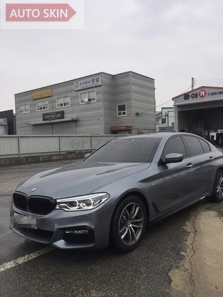 광주랩핑 bmw520d그릴랩핑 및 사이드m퍼포먼스데칼시공 [광주카스킨,광주g30그릴랩핑.아우토스킨] / 광주 광산구 도천동