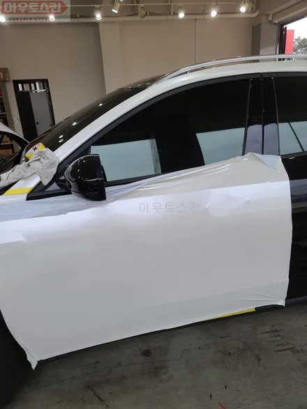 광주랩핑 재규어 e페이스 에이버리슈프림 화이트펄 전체랩핑 시공 / 광주 광산구