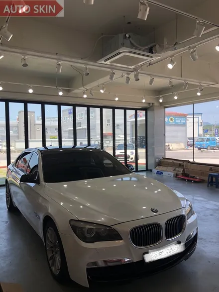 광주랩핑 bmw7시리즈 화이트펄 전체랩핑 시공 [광주랩핑,광주bmw740d랩핑,광주카스킨,아우토스킨] / 광주 광산구 도천동