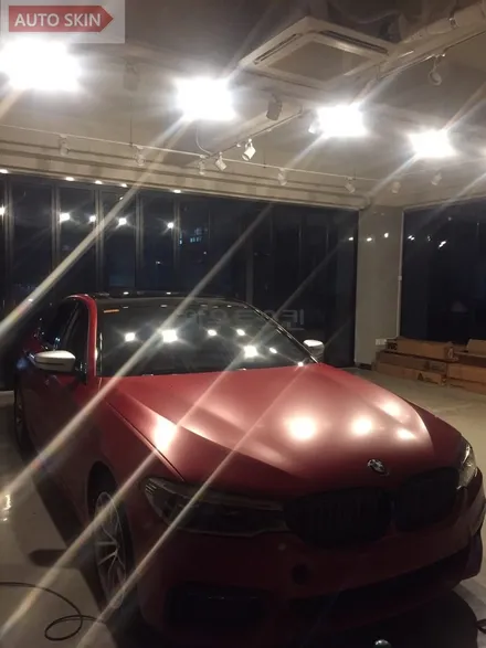 광주랩핑 bmw520d 사틴뱀파이어레드 전테랩핑 시공 [광주카스킨,광주bmw520d랩핑,아우토스킨] / 광주 광산구 도천동