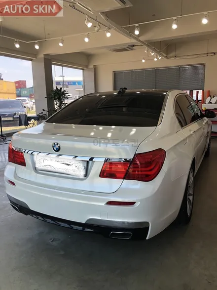 광주랩핑 bmw7시리즈 화이트펄 전체랩핑 시공 [광주랩핑,광주bmw740d랩핑,광주카스킨,아우토스킨] / 광주 광산구 도천동