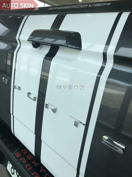광주데칼 g4렉스턴스포츠 스트라이프데칼 시공 [광주랩핑,광주렉스턴스포츠데칼,아우토스킨] / 광주 광산구 도천동