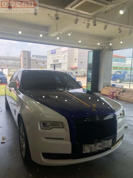 광주랩핑  롤스로이스 고스트 다이아몬드화이트 전체랩핑 시공 [광주카스킨,광주롤스로이스랩핑,아우토스킨] / 광주 광산구