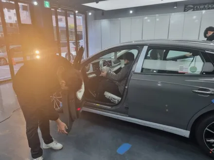 햄턴 그레이 더 뉴그랜저, 선택과 집중이 만들어 낸 신차패키지 [노원 아우토스턴X 카포먼스]