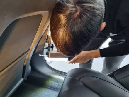 테슬라 모델 3에 필러 블랙 랩핑 했더니 스포티함 +1상승했네요!