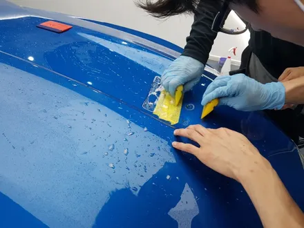 머스탱 솔라가드 퀸텀 썬팅 및 아이나비 QXD5000 설치로 신차패키지 후기