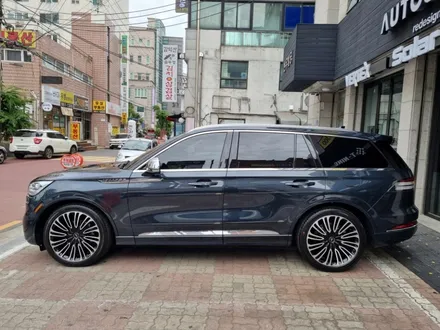 링컨 에비에이터 하버캠프 세라믹본드 아우토스턴에서 썬팅!!
