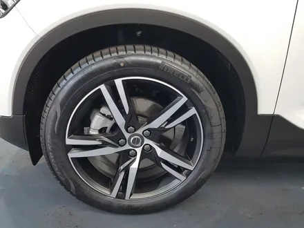 볼보 XC40 블랙