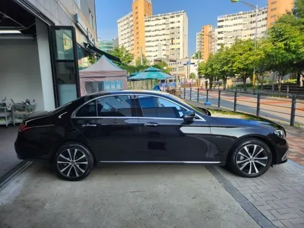 광명 썬팅 잘하는곳 추천 받아 벤츠 E300e 블랙포디 비바스카이블루 시공했습니다. / 경기 광명 신촌로