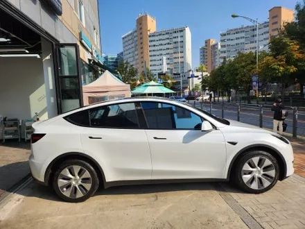 광명 테슬라 전문 시공점에서 진행한 모델Y RWD 블락포비 비바스카이블루 썬팅 시공 진행기. / 경기 광명 신촌로